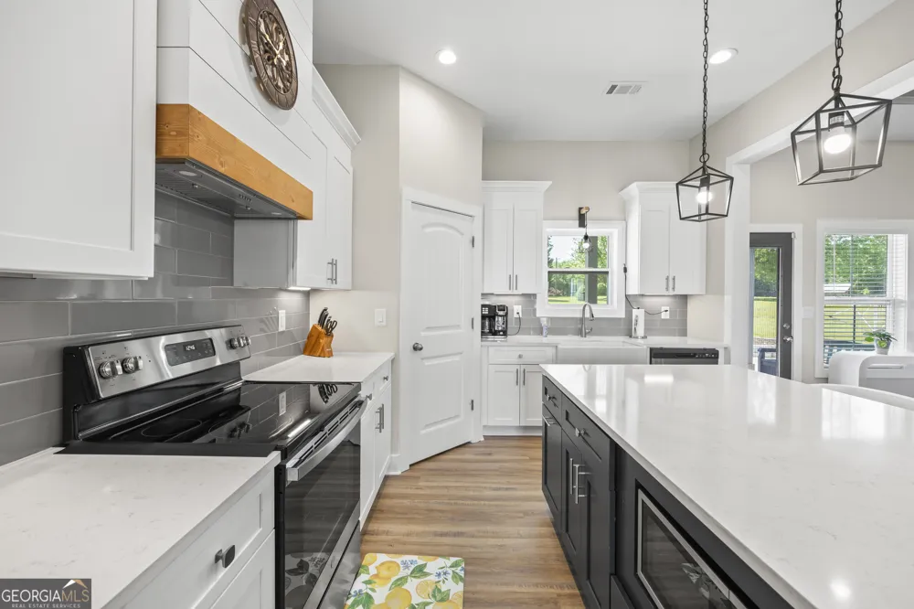 209 Unawatti RD Canon, GA 30520