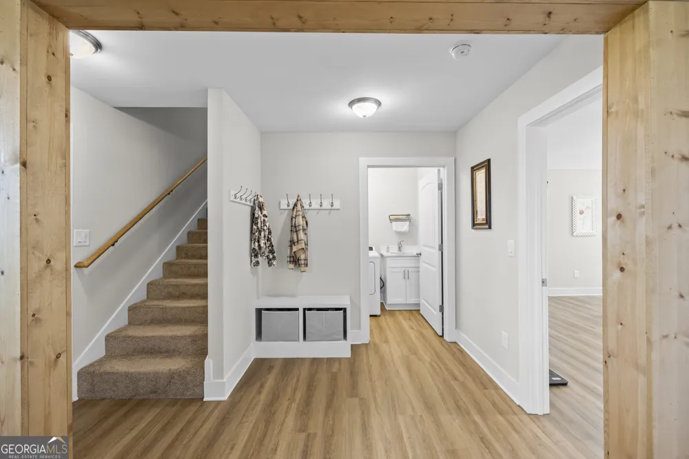 209 Unawatti RD Canon, GA 30520