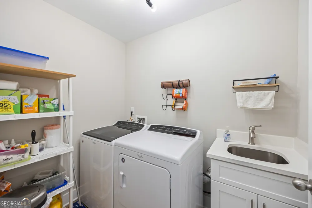 209 Unawatti RD Canon, GA 30520
