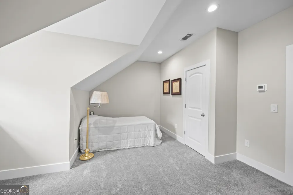 209 Unawatti RD Canon, GA 30520