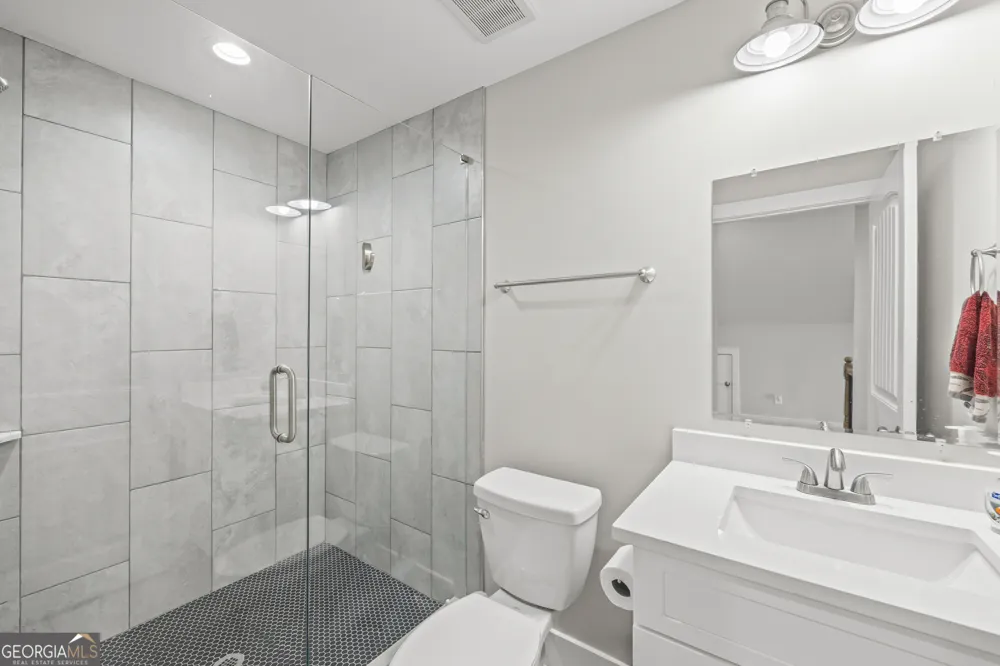 209 Unawatti RD Canon, GA 30520