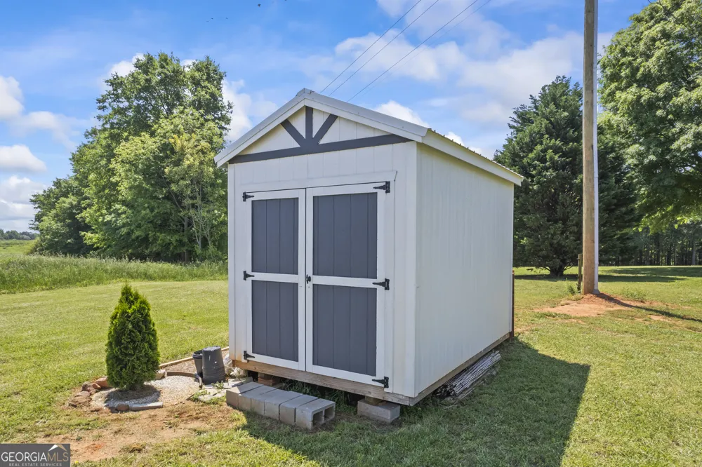 209 Unawatti RD Canon, GA 30520