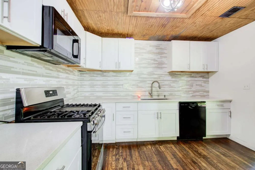 8176 E HIGHWAY 5 Whitesburg, GA 30185