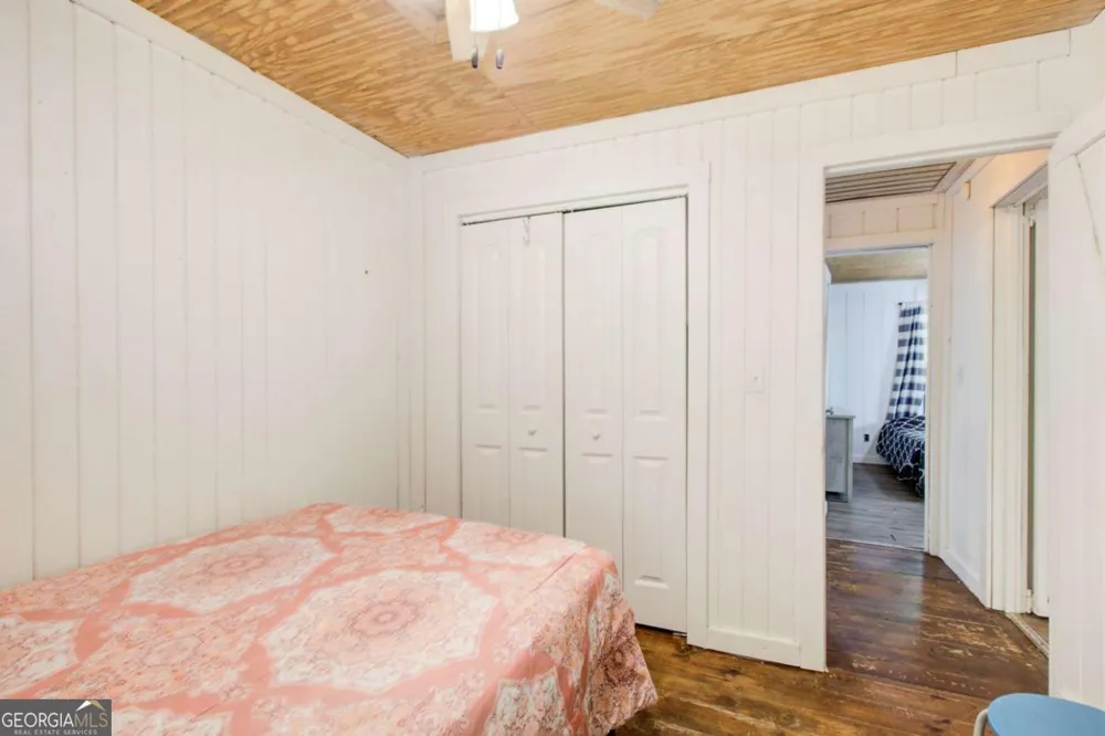 8176 E HIGHWAY 5 Whitesburg, GA 30185