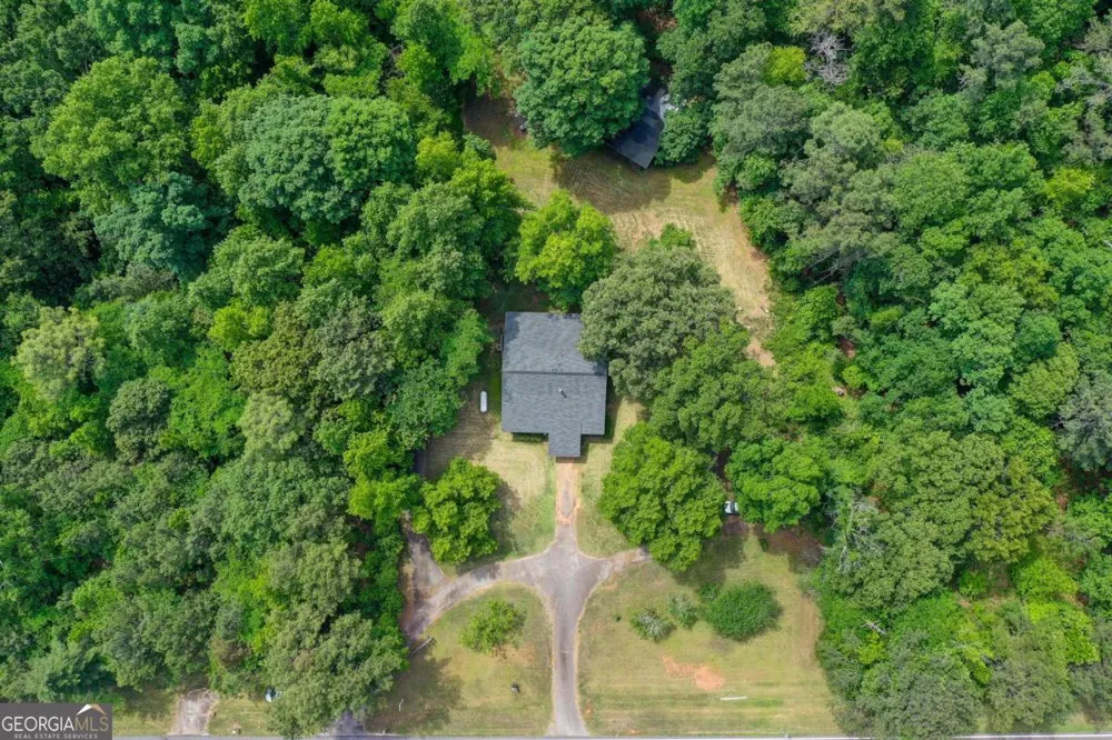 8176 E HIGHWAY 5 Whitesburg, GA 30185