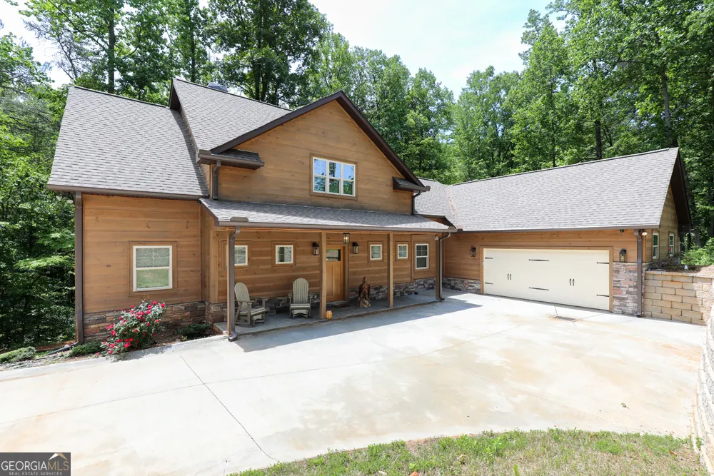 990 Yonah Lake DR Sautee Nacoochee, GA 30571