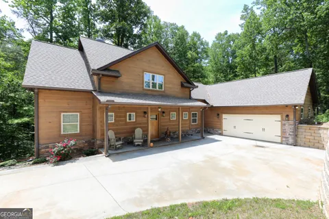 990 Yonah Lake DR