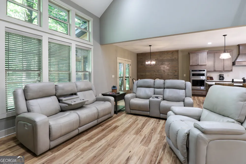 990 Yonah Lake DR Sautee Nacoochee, GA 30571