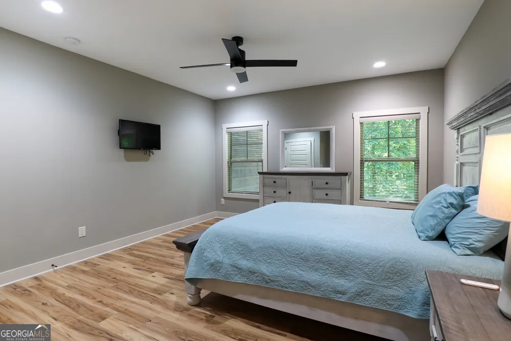 990 Yonah Lake DR Sautee Nacoochee, GA 30571
