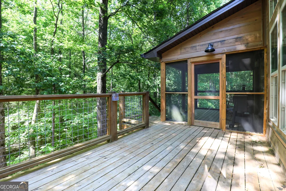 990 Yonah Lake DR Sautee Nacoochee, GA 30571