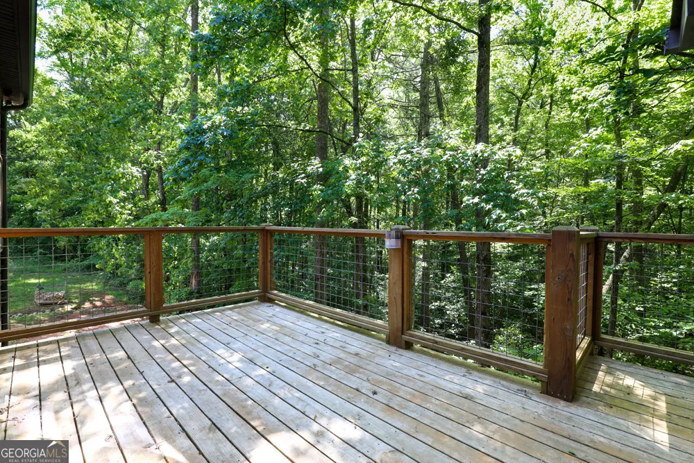 990 Yonah Lake DR Sautee Nacoochee, GA 30571