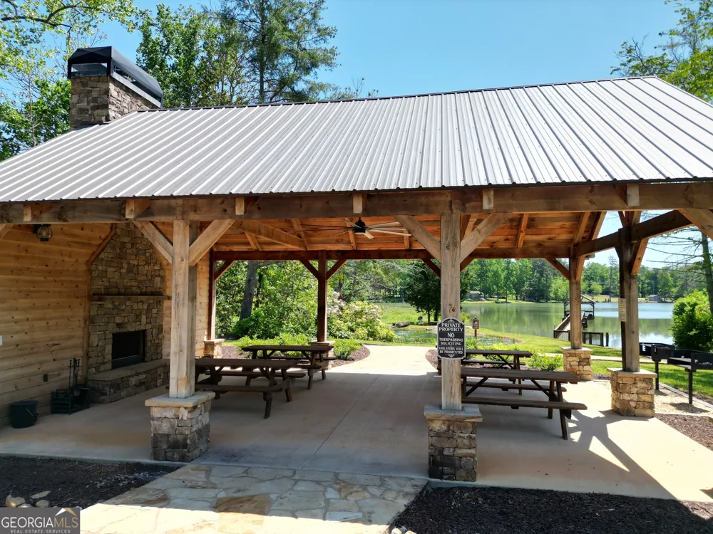 990 Yonah Lake DR Sautee Nacoochee, GA 30571