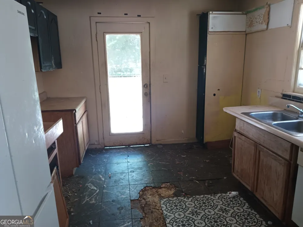 1238 Lloyd DR Forest Park, GA 30297