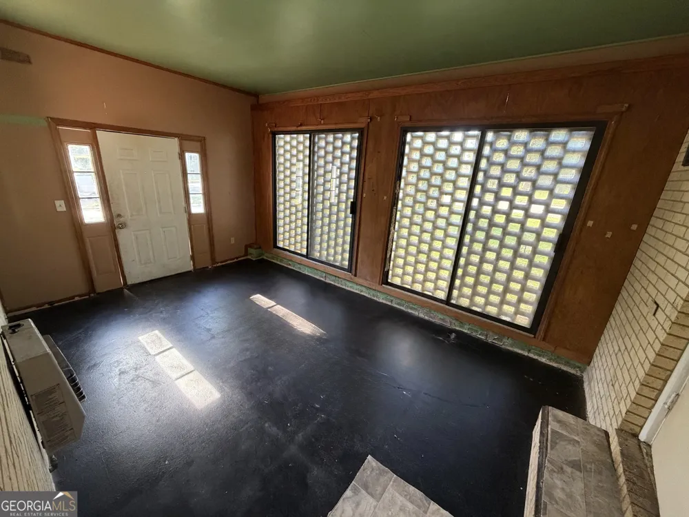 854 N 11th AVE Lanett, AL 36863