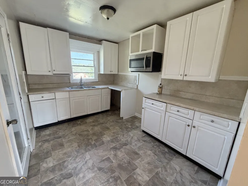 854 N 11th AVE Lanett, AL 36863