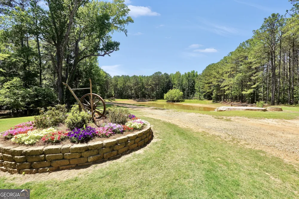 2714 Weems RD Molena, GA 30258