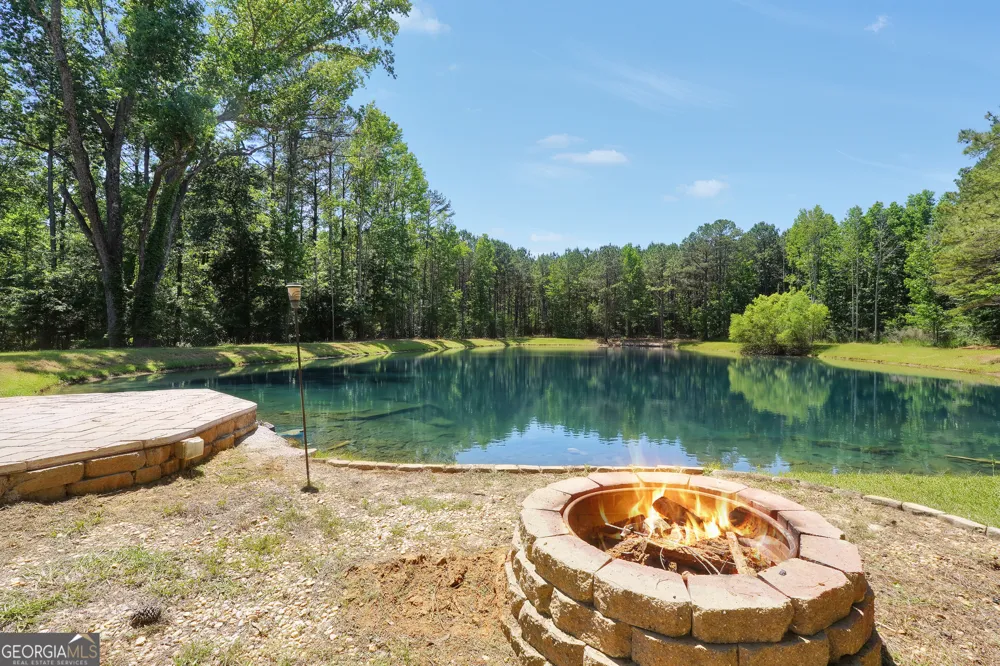 2714 Weems RD Molena, GA 30258