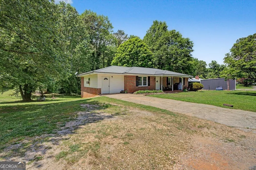 98 James ST Tallapoosa, GA 30176