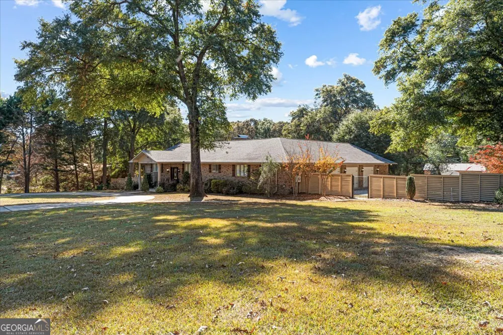 230 Tucker RD Warner Robins, GA 31088