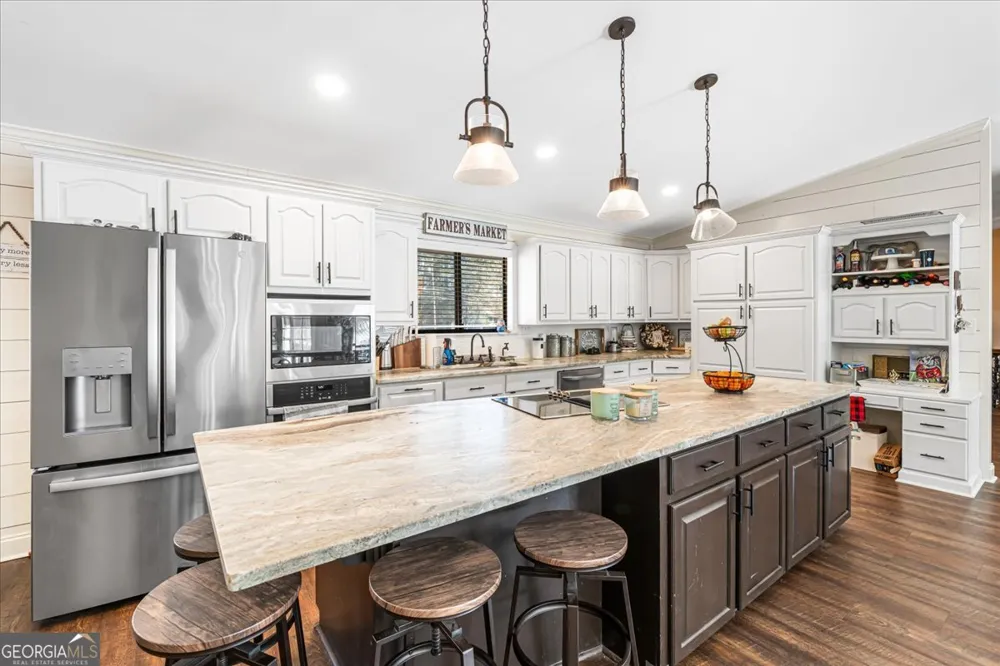 230 Tucker RD Warner Robins, GA 31088