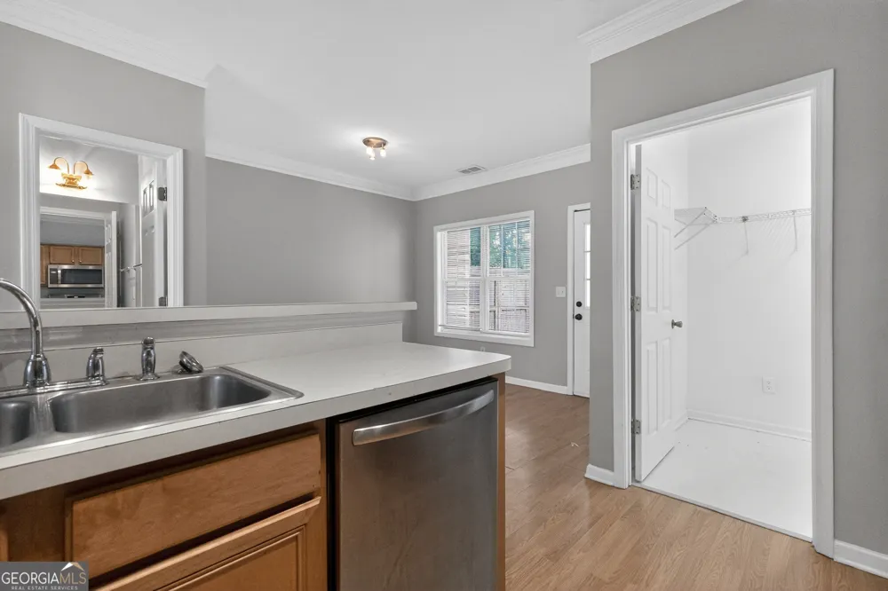 1972 Drennon AVE Austell, GA 30106