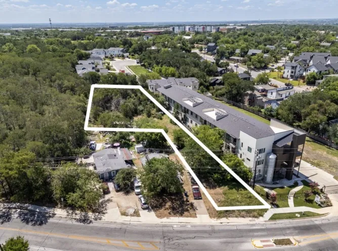 1813 Webberville Road Austin, TX 78721