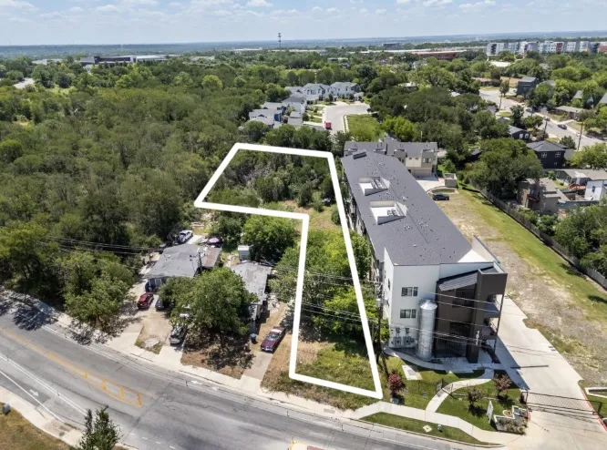 1813 Webberville Road Austin, TX 78721