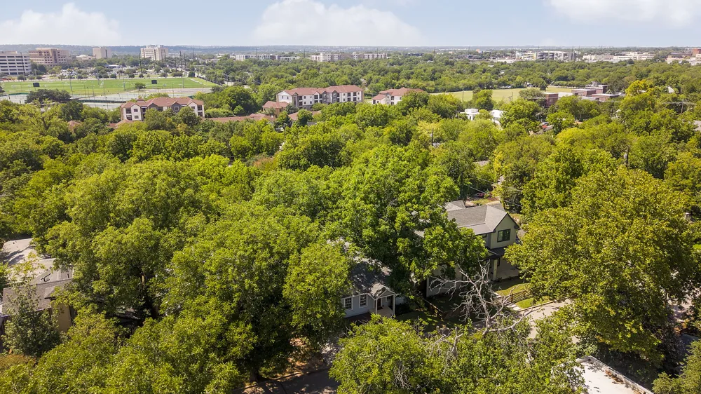 4912 Avenue G Austin, TX 78751