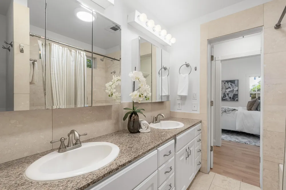 4912 Avenue G Austin, TX 78751