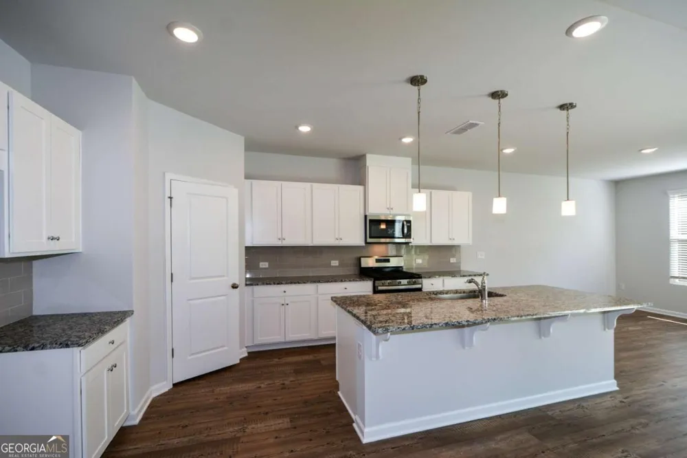 104 Green Love LN Grayson, GA 30017