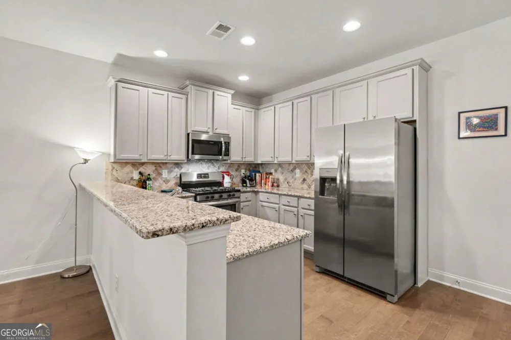85 Castlemoor LOOP Adairsville, GA 30103