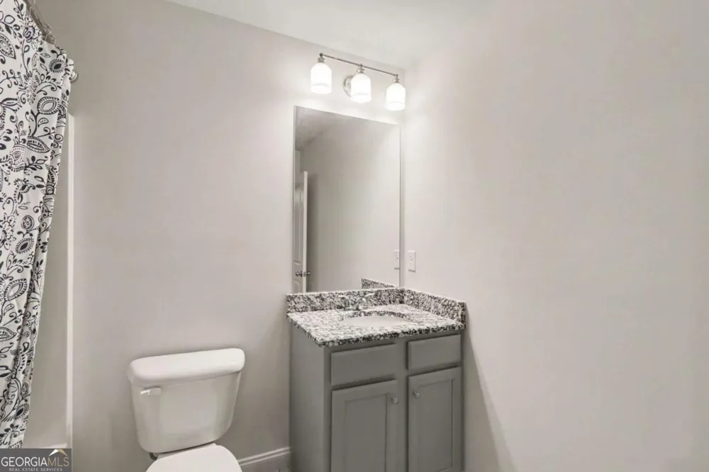85 Castlemoor LOOP Adairsville, GA 30103