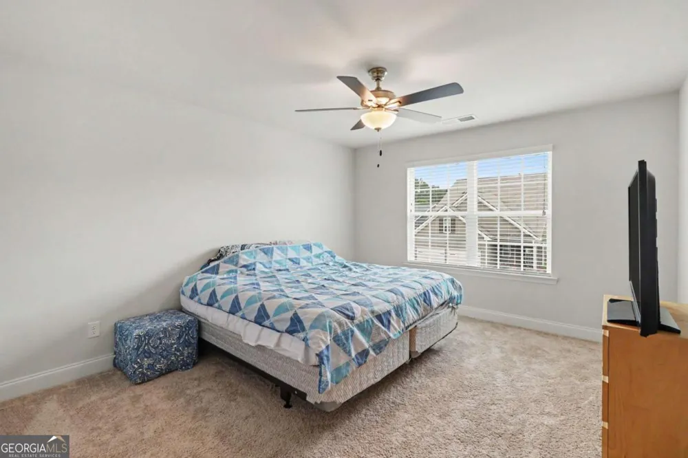 85 Castlemoor LOOP Adairsville, GA 30103