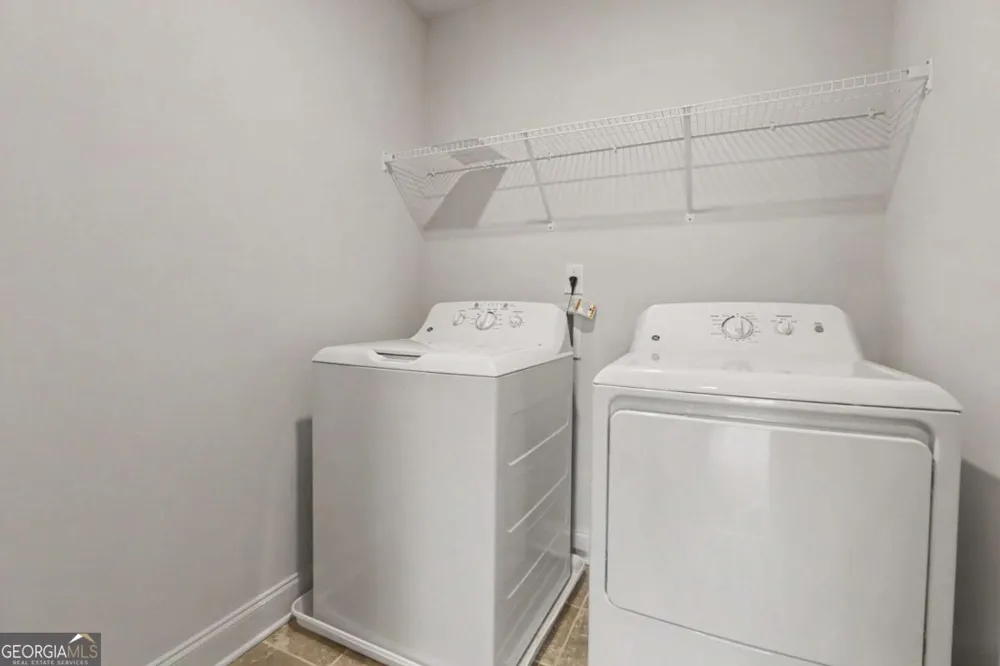 85 Castlemoor LOOP Adairsville, GA 30103