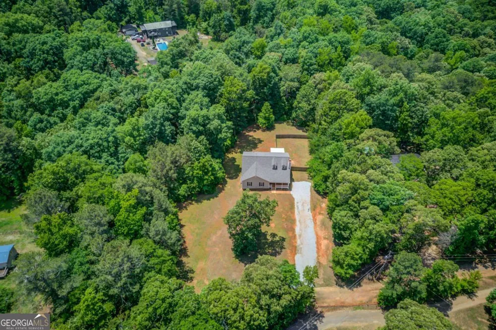 165 John Sharp RD Colbert, GA 30628