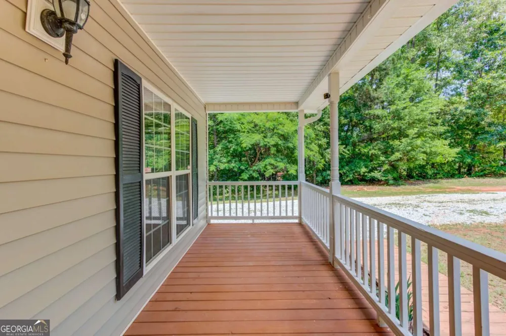 165 John Sharp RD Colbert, GA 30628