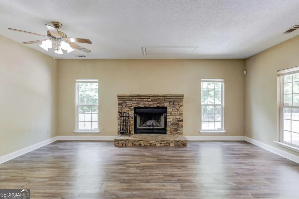 165 John Sharp RD Colbert, GA 30628