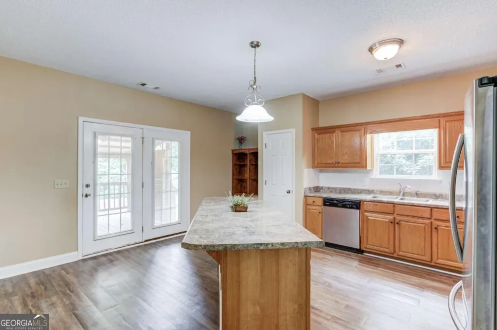 165 John Sharp RD Colbert, GA 30628