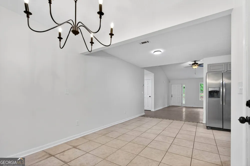 48 Fawn DR Grantville, GA 30220
