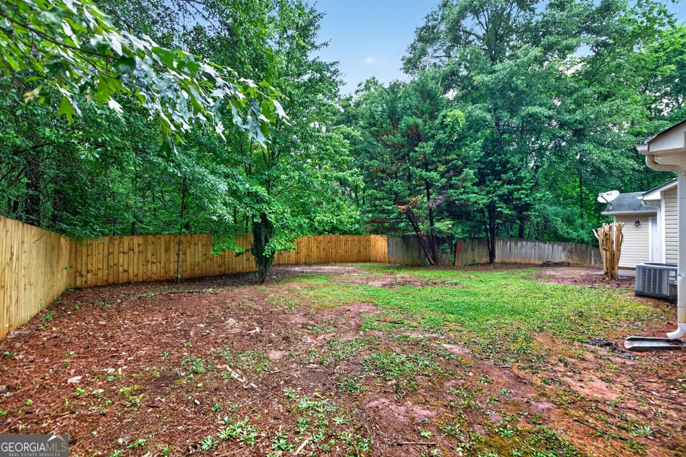 48 Fawn DR Grantville, GA 30220