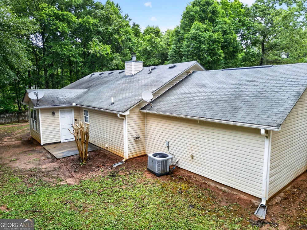 48 Fawn DR Grantville, GA 30220