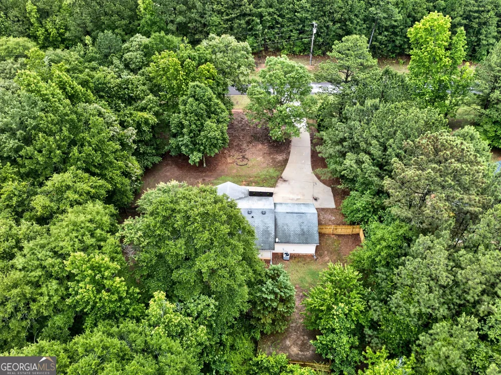 48 Fawn DR Grantville, GA 30220