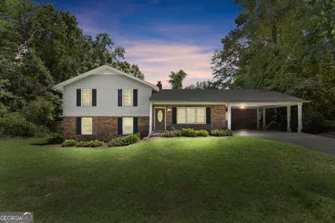 546 Barron DR