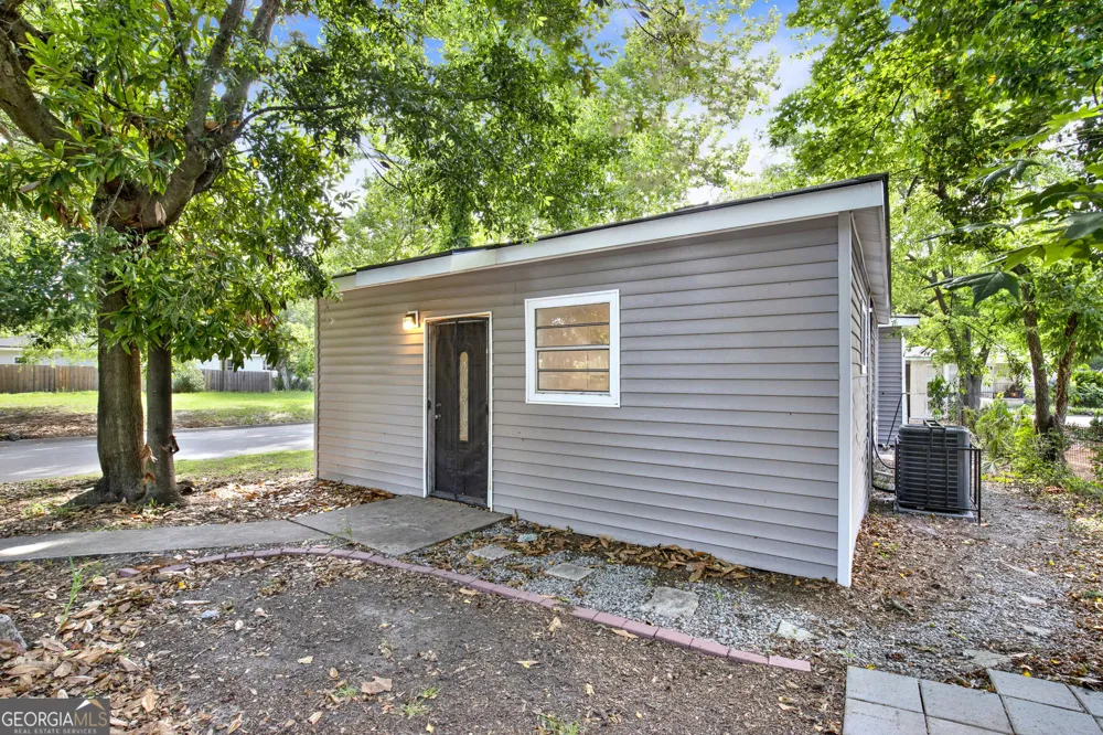 1701 Grove ST Savannah, GA 31401