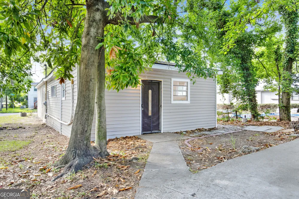 1701 Grove ST Savannah, GA 31401