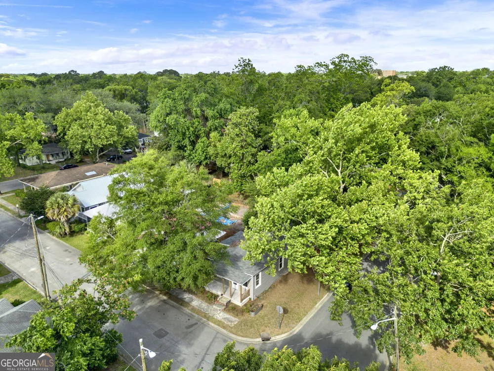 1701 Grove ST Savannah, GA 31401