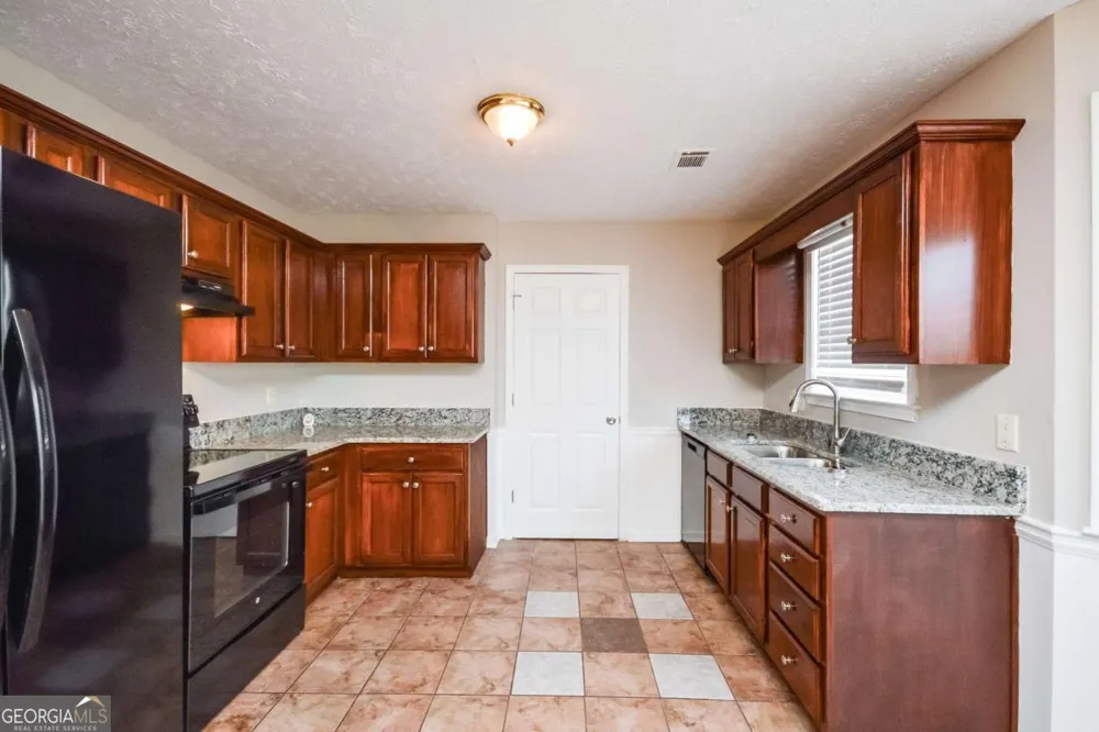 300 Claremont DR Covington, GA 30016