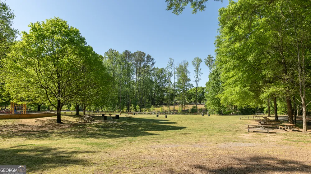 5645 PEACH ORCHARD TRL Peachtree Corners, GA 30092