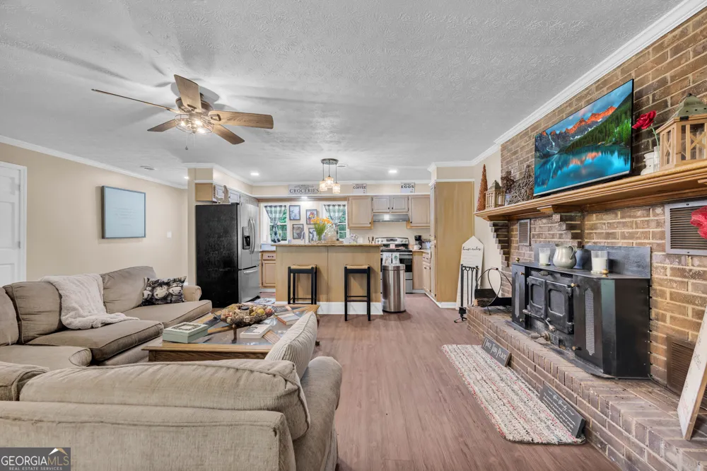3030 Smith McGee RD Iva, SC 29655