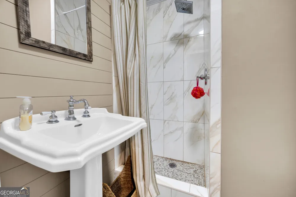 3030 Smith McGee RD Iva, SC 29655